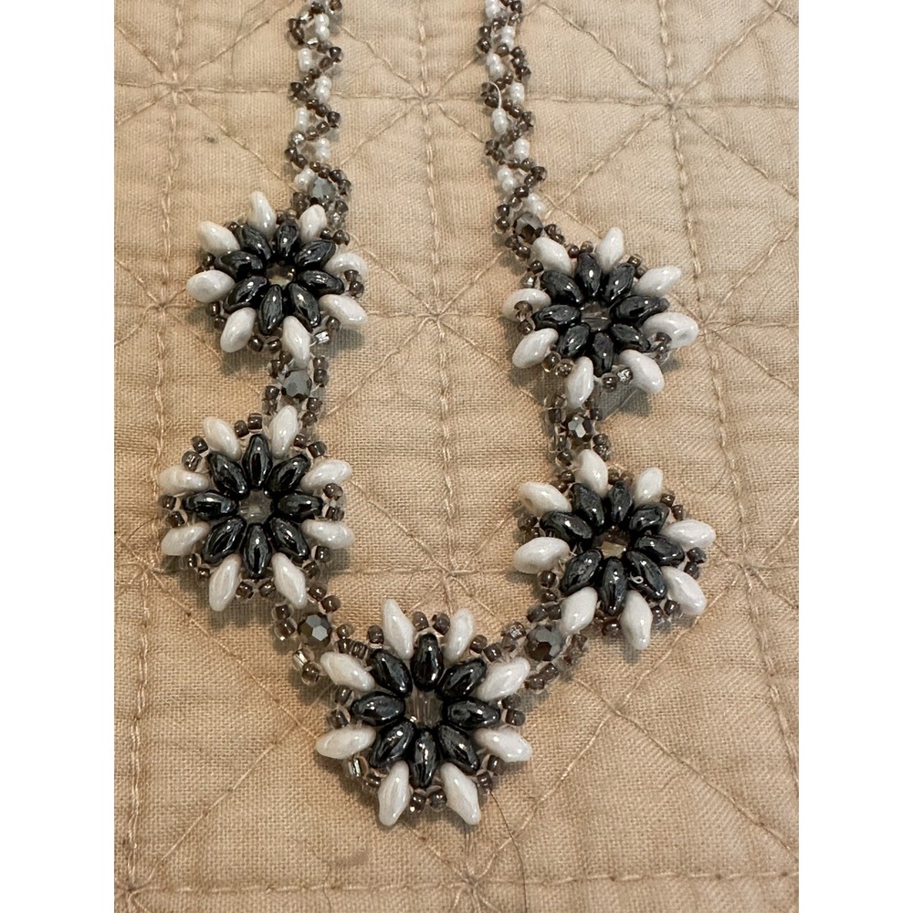 Vintage Beautiful Beaded Necklace women‎